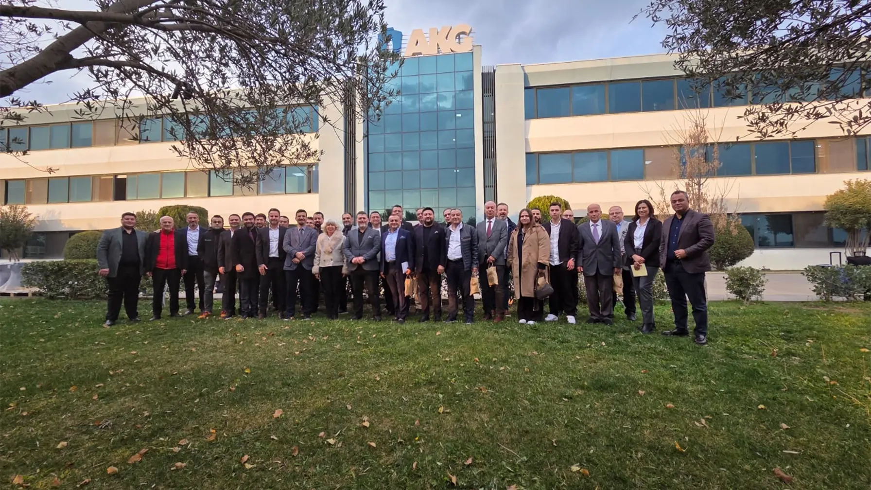 Maksimum Makina Genel Müdürü Alper Yıldız, KOMSAD İzmir Buluşması’na Katıldı